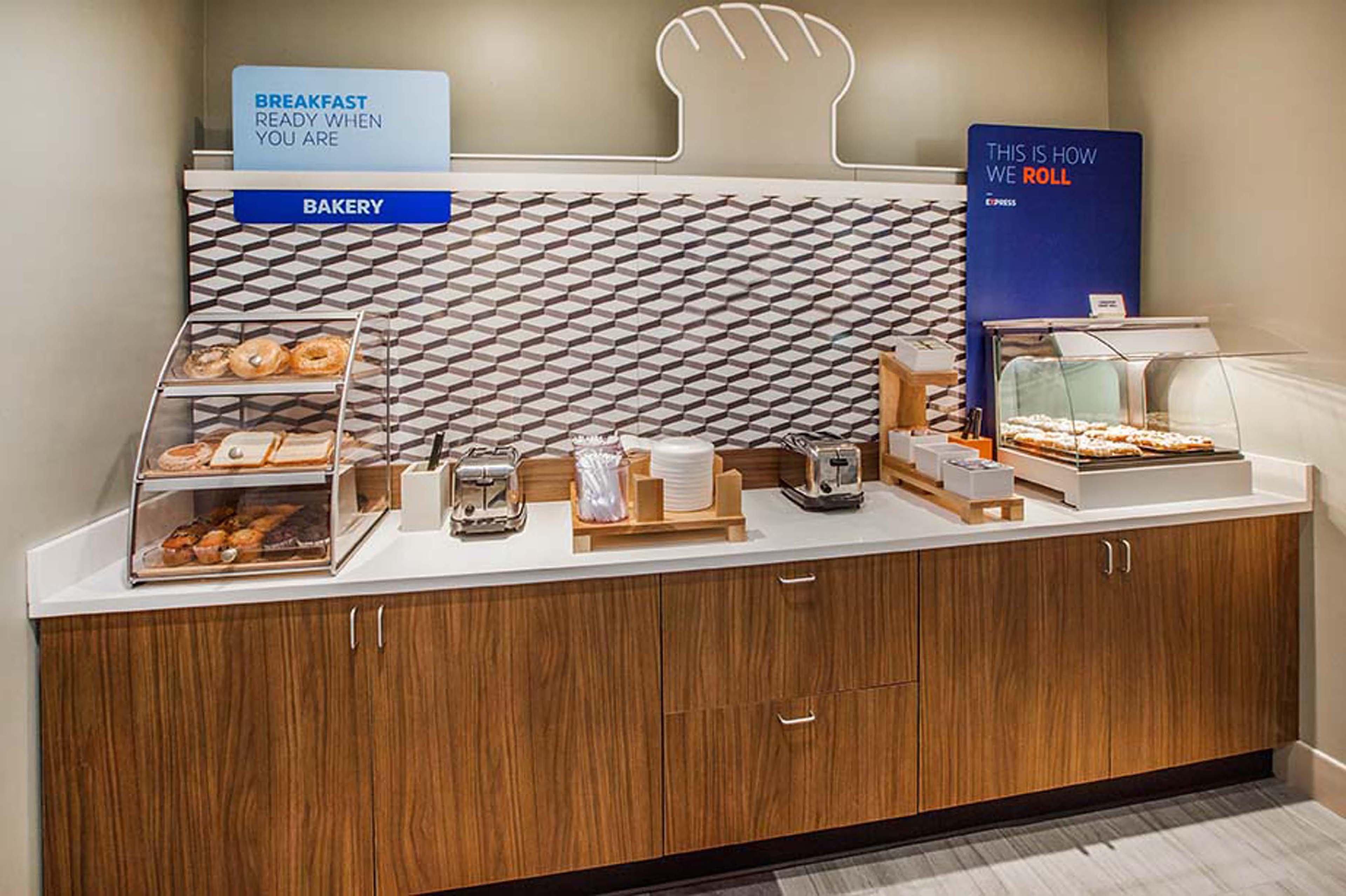 Holiday Inn Express Hotel & Suites Bartlesville By Ihg Ngoại thất bức ảnh